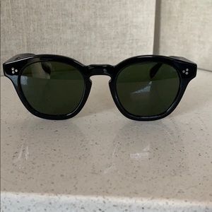 **SOLD ON NOIHSAF** Oliver Peoples Boudreau LA